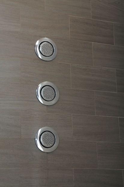 Gallery Image 1 - 5935852