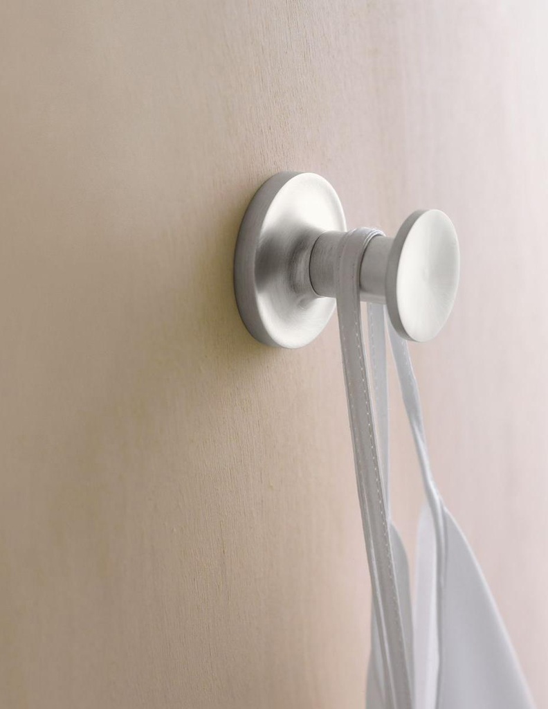 Gallery Image 2 - 2971660