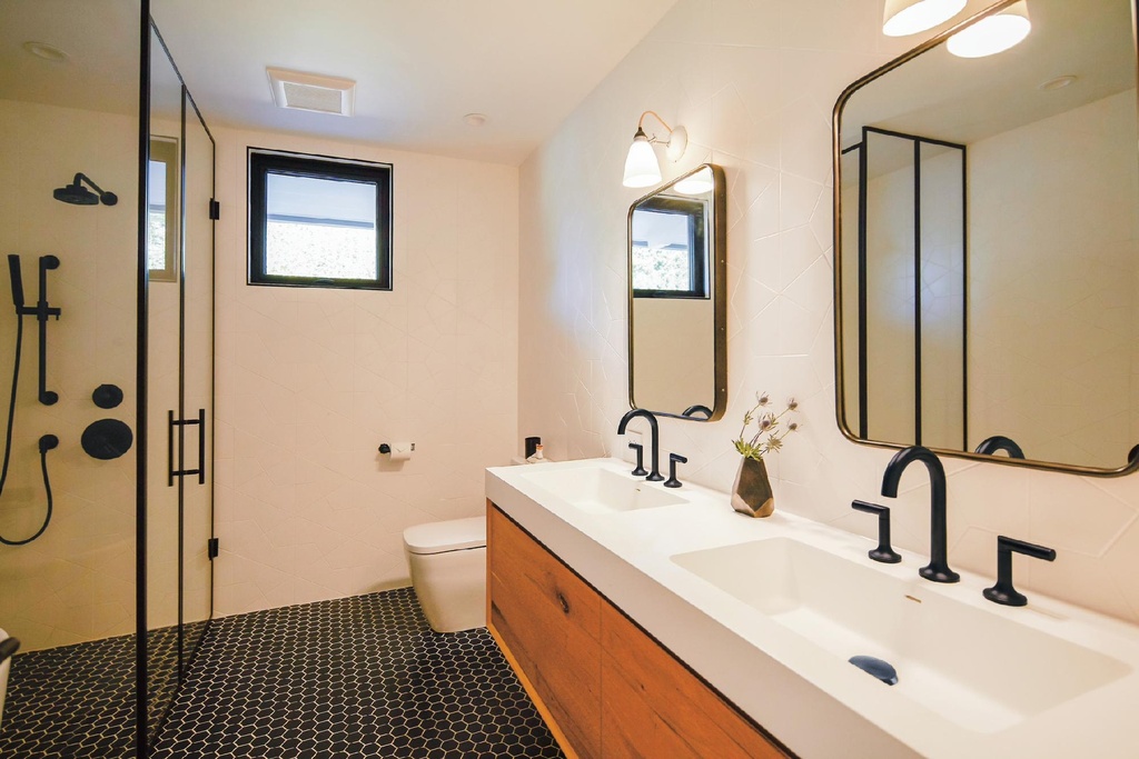 Gallery Image 1 - 3058283