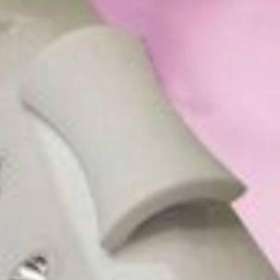 [6459675] Minimalist Magnetic Cushion